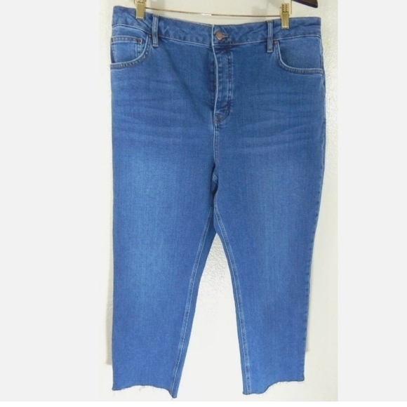 Boden Relaxed Straight Leg Jeans - Picture 1 of 3